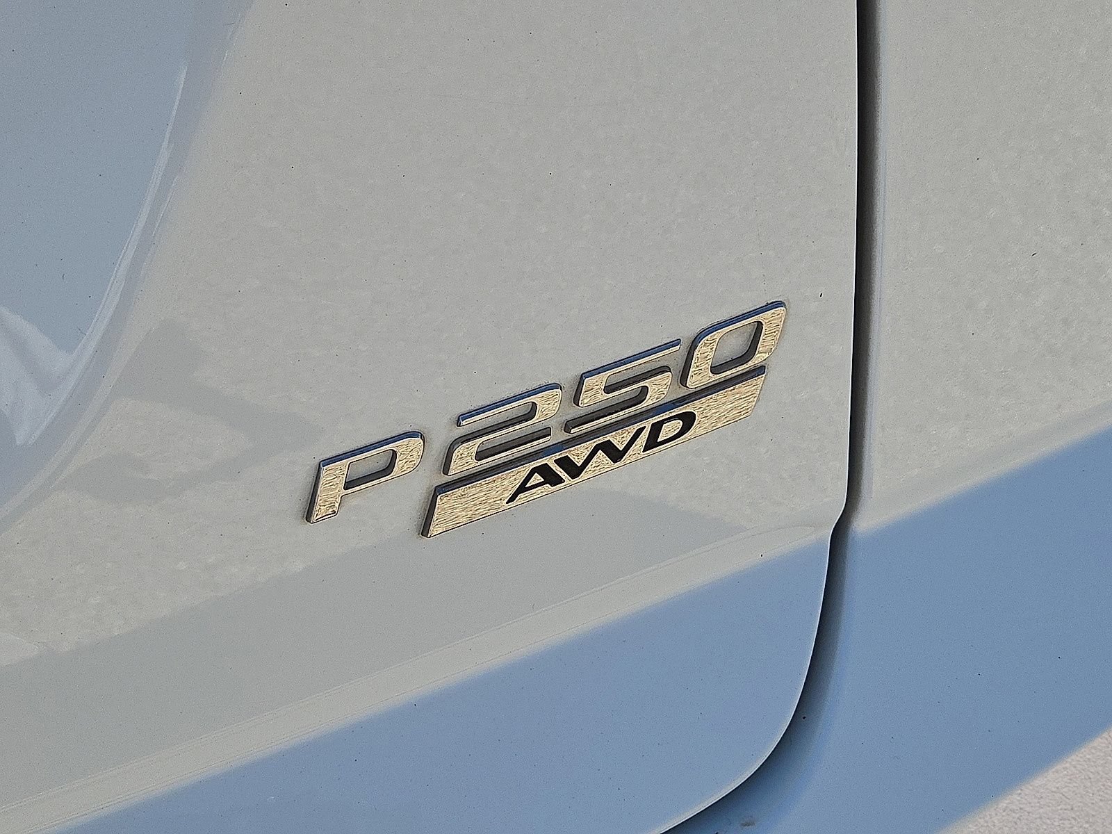 Used 2020 Jaguar E-PACE SE AWD/4WD image 13