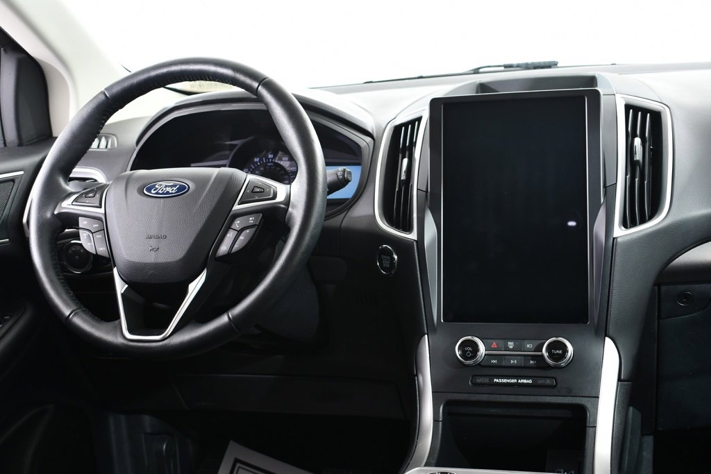 Used 2024 Ford Edge SEL w/ Convenience Package image 8