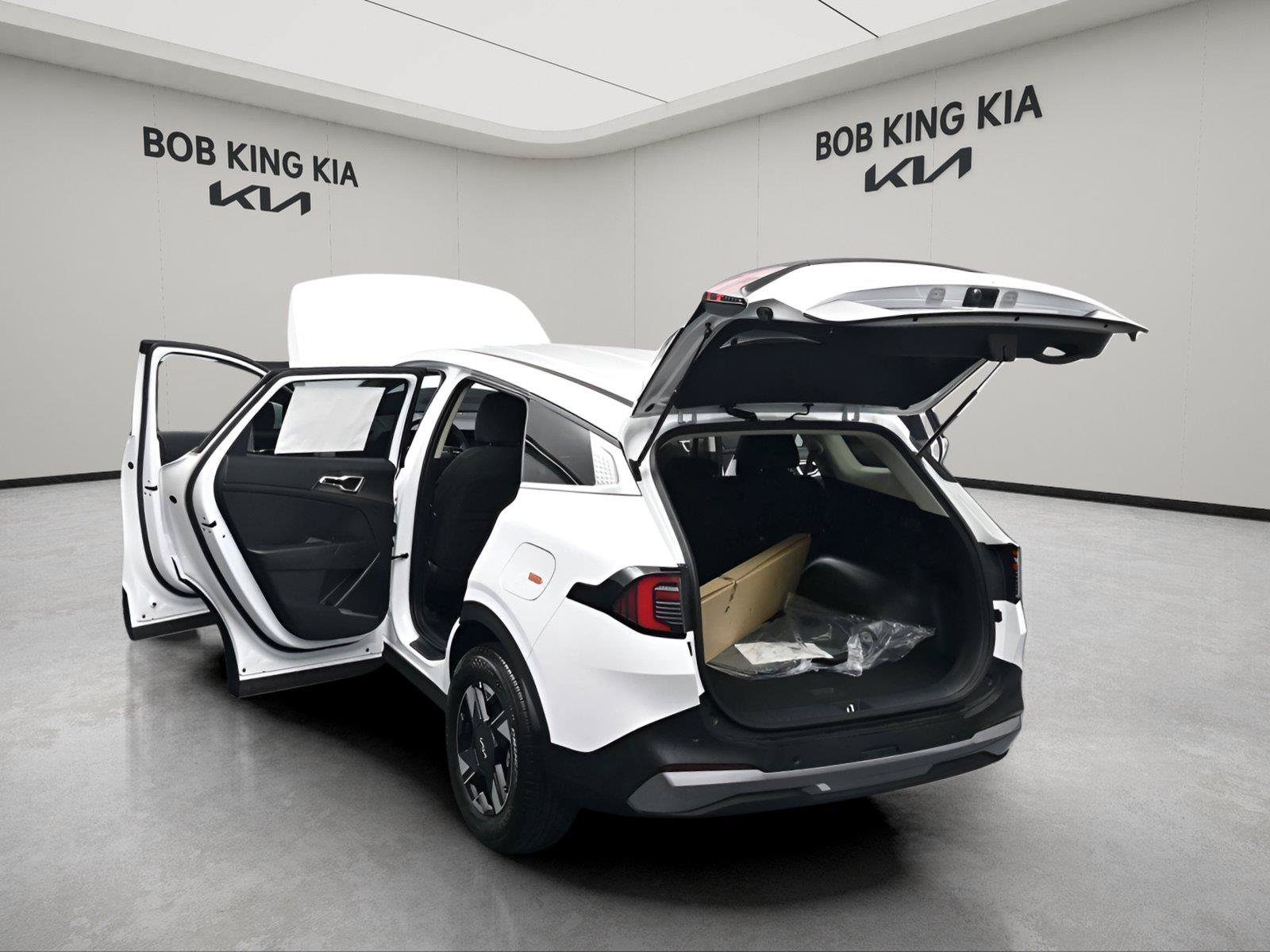 New 2026 Kia Sportage LX w/ LX Convenience Package AWD/4WD image 4