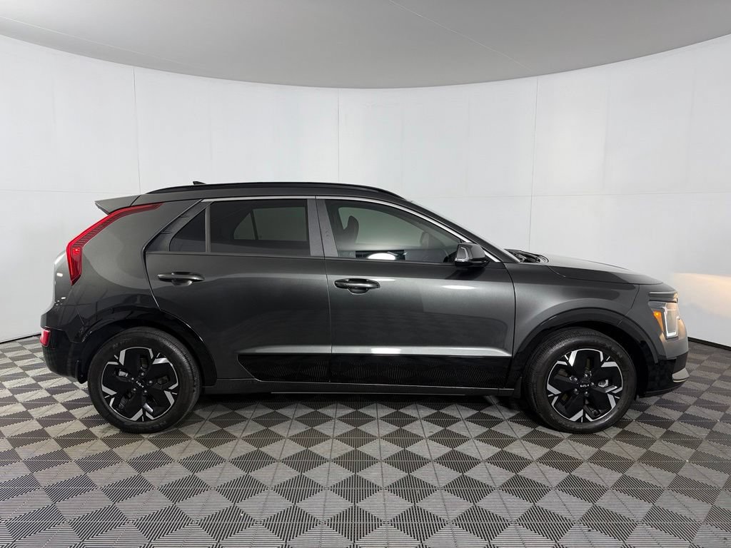 Used 2024 Kia Niro Wind FWD image 5