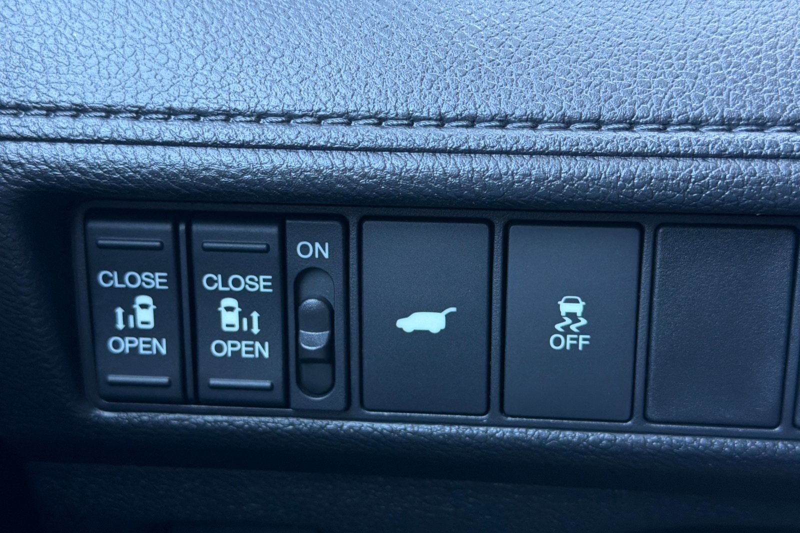 New 2026 Honda Odyssey Sport-L image 30