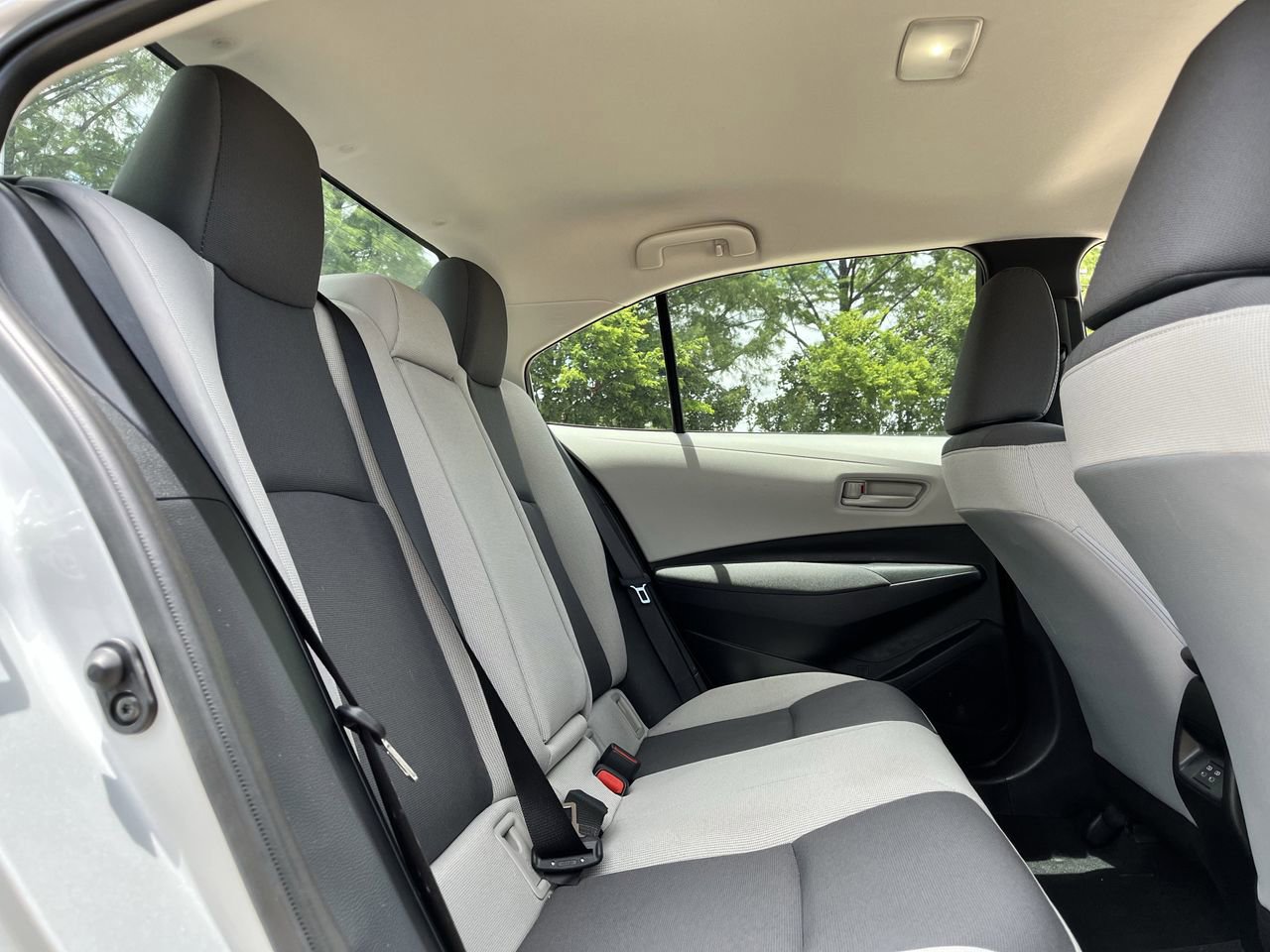 Used 2025 Toyota Corolla LE FWD image 26