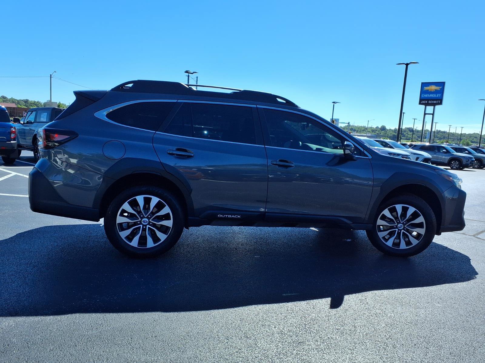 Used 2025 Subaru Outback Limited AWD/4WD image 35