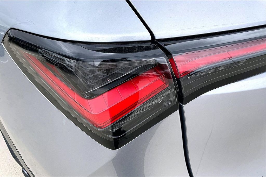 Certified 2025 Acura ADX FWD image 38