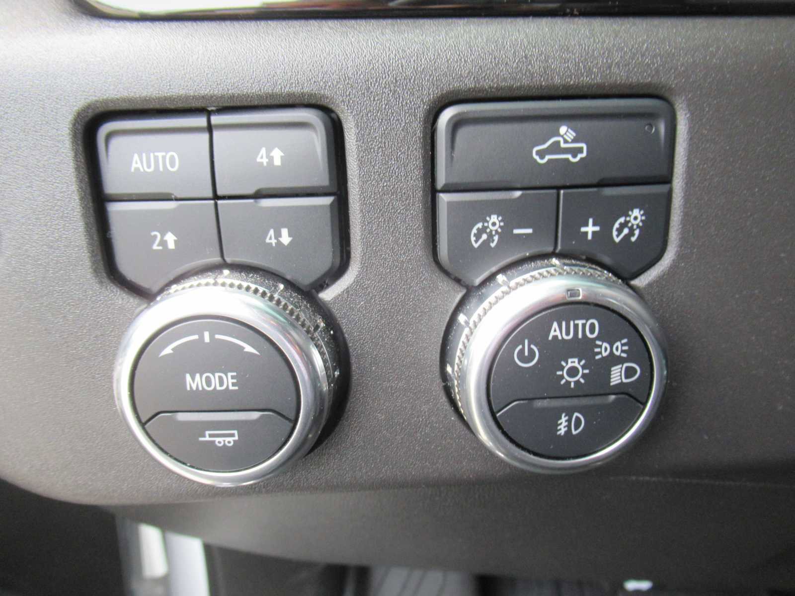 Used 2024 GMC Sierra 1500 Elevation w/ Preferred Package image 32