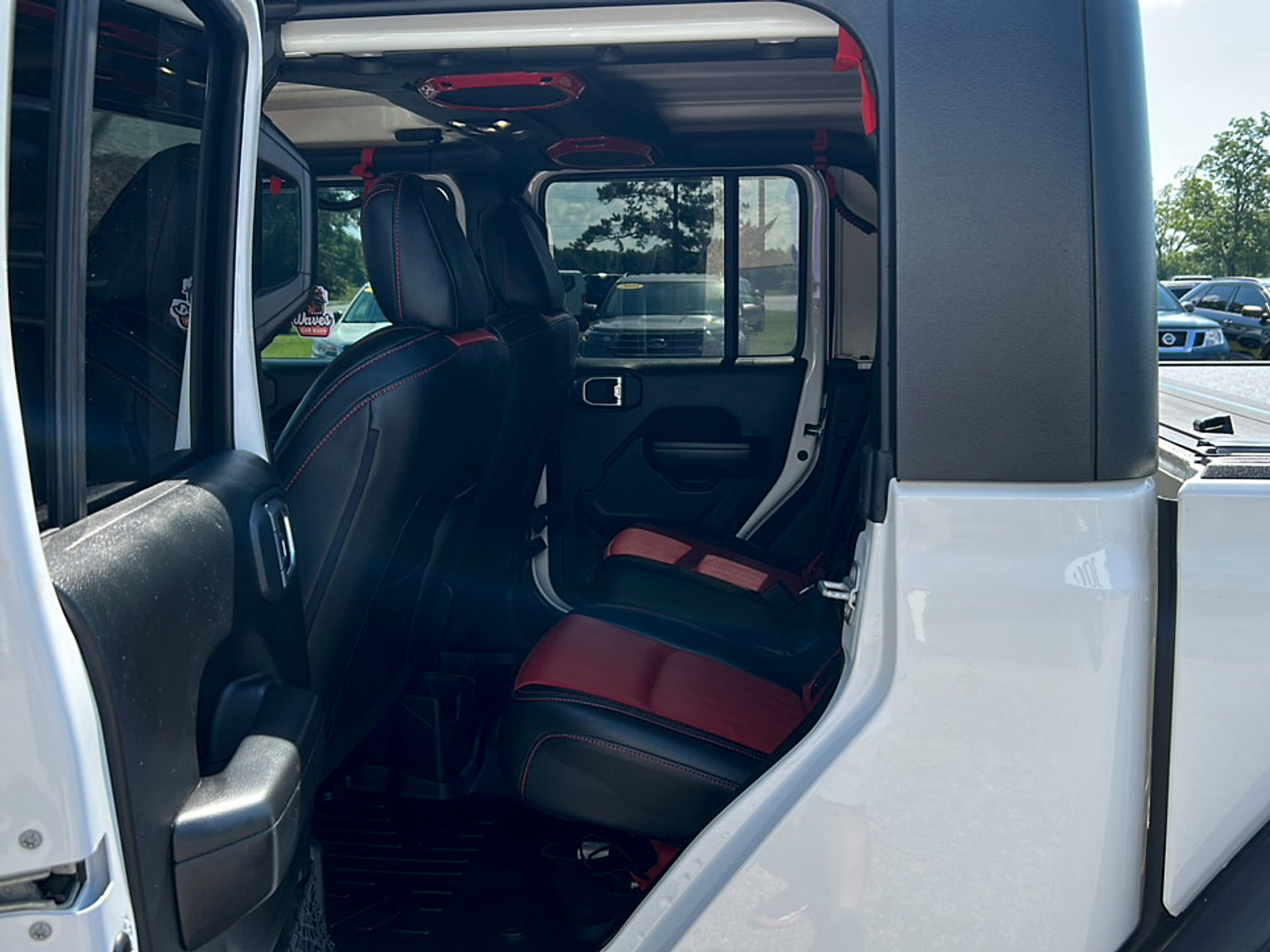 Used 2020 Jeep Gladiator Sport w/ Quick Order Package 24S AWD/4WD image 8