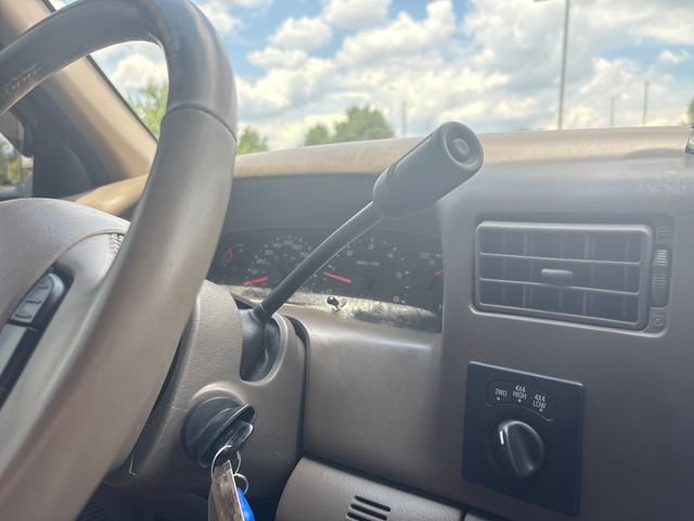 Used 2002 Ford F250 XL AWD/4WD image 24