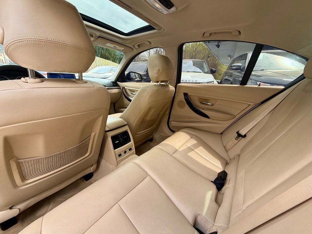 Used 2015 BMW 328i xDrive Sedan w/ Premium Package AWD/4WD image 33