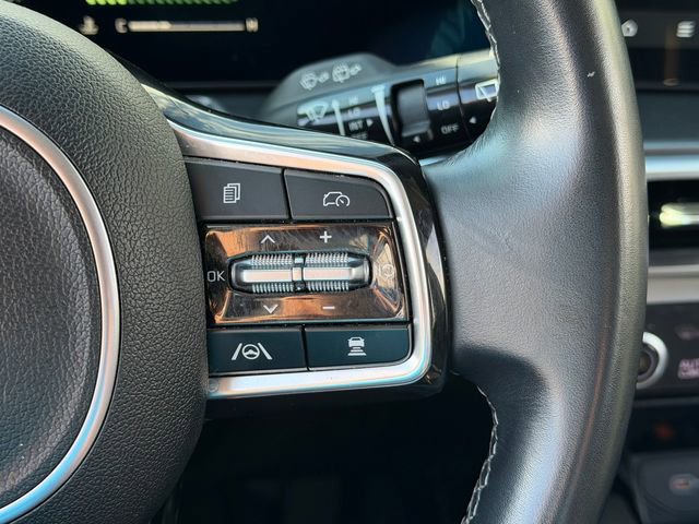 Used 2024 Kia Sorento S image 16