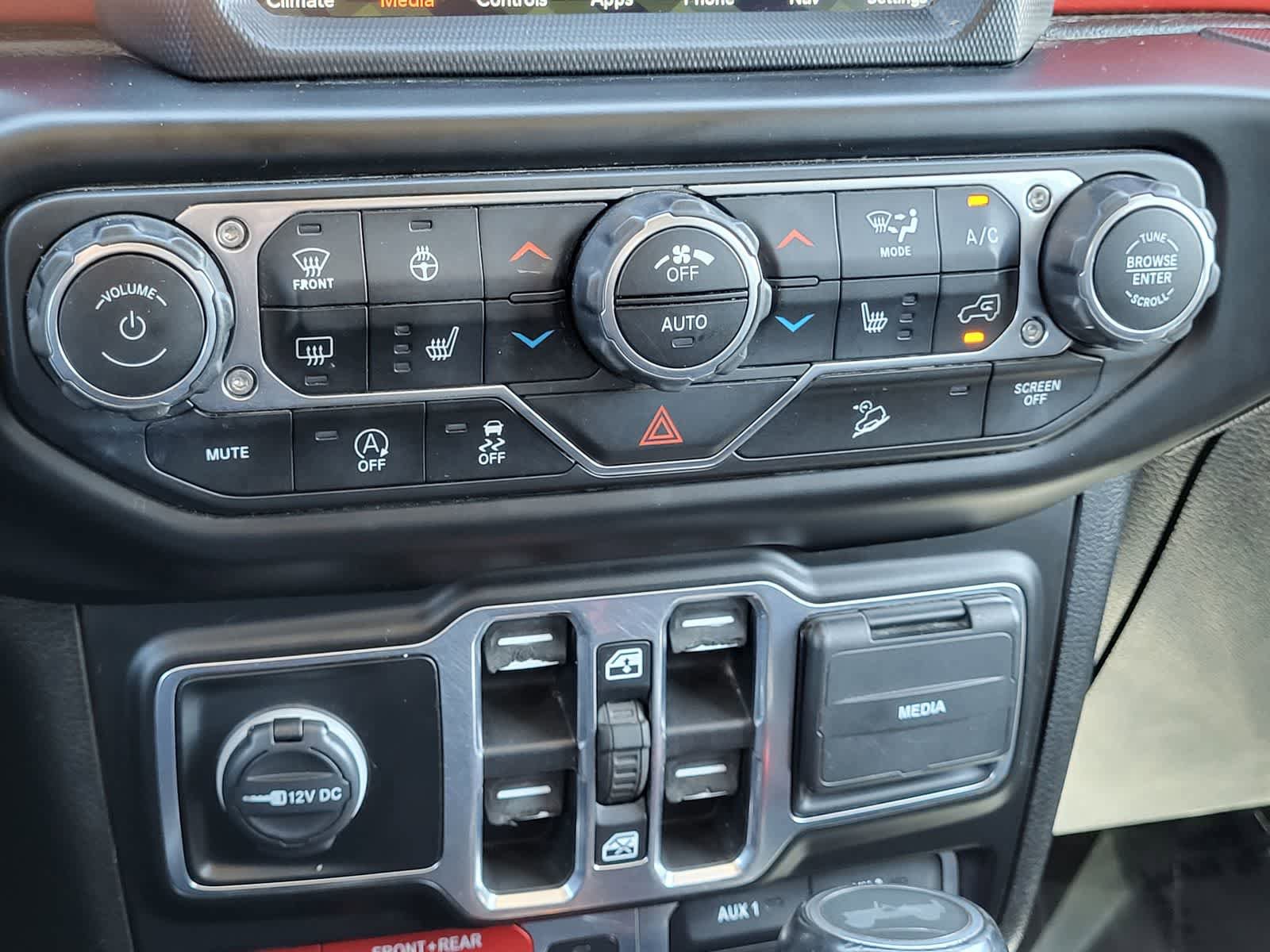 Used 2020 Jeep Wrangler Unlimited Rubicon AWD/4WD image 17