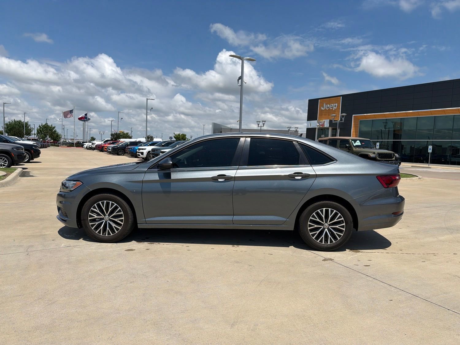 Used 2021 Volkswagen Jetta S FWD image 2