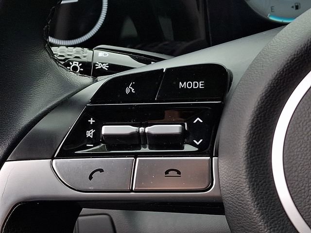 Used 2023 Hyundai Elantra Limited image 22