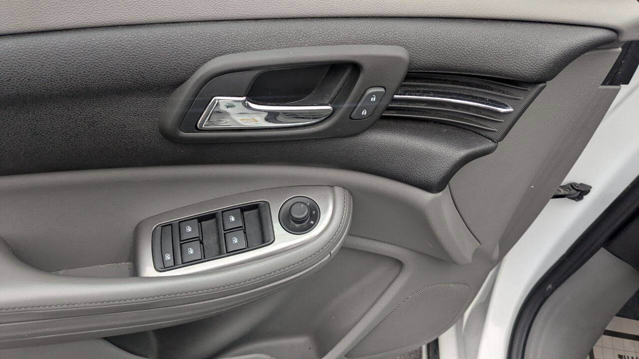 Used 2015 Chevrolet Malibu LS image 30
