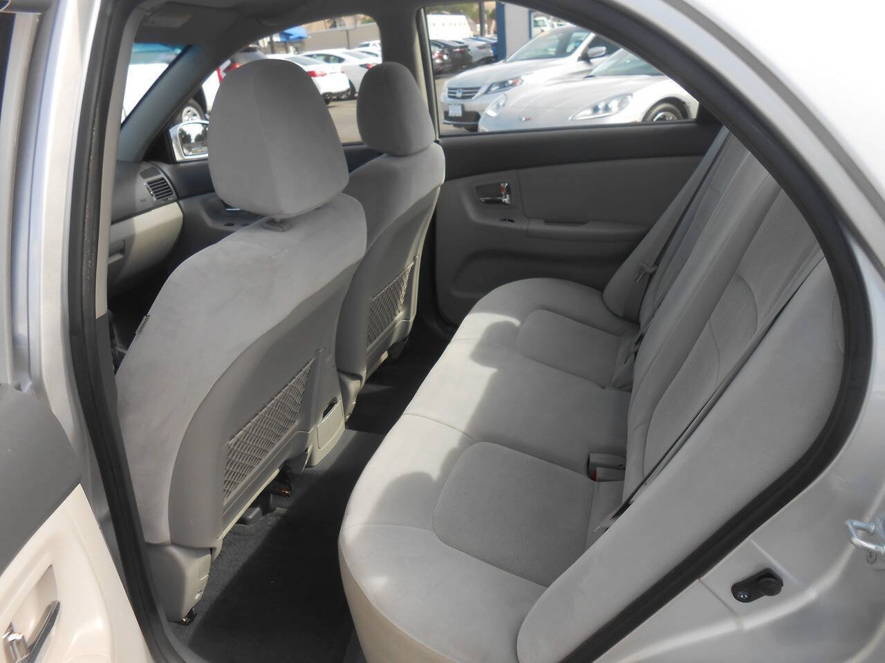Used 2009 Kia Spectra EX FWD image 11