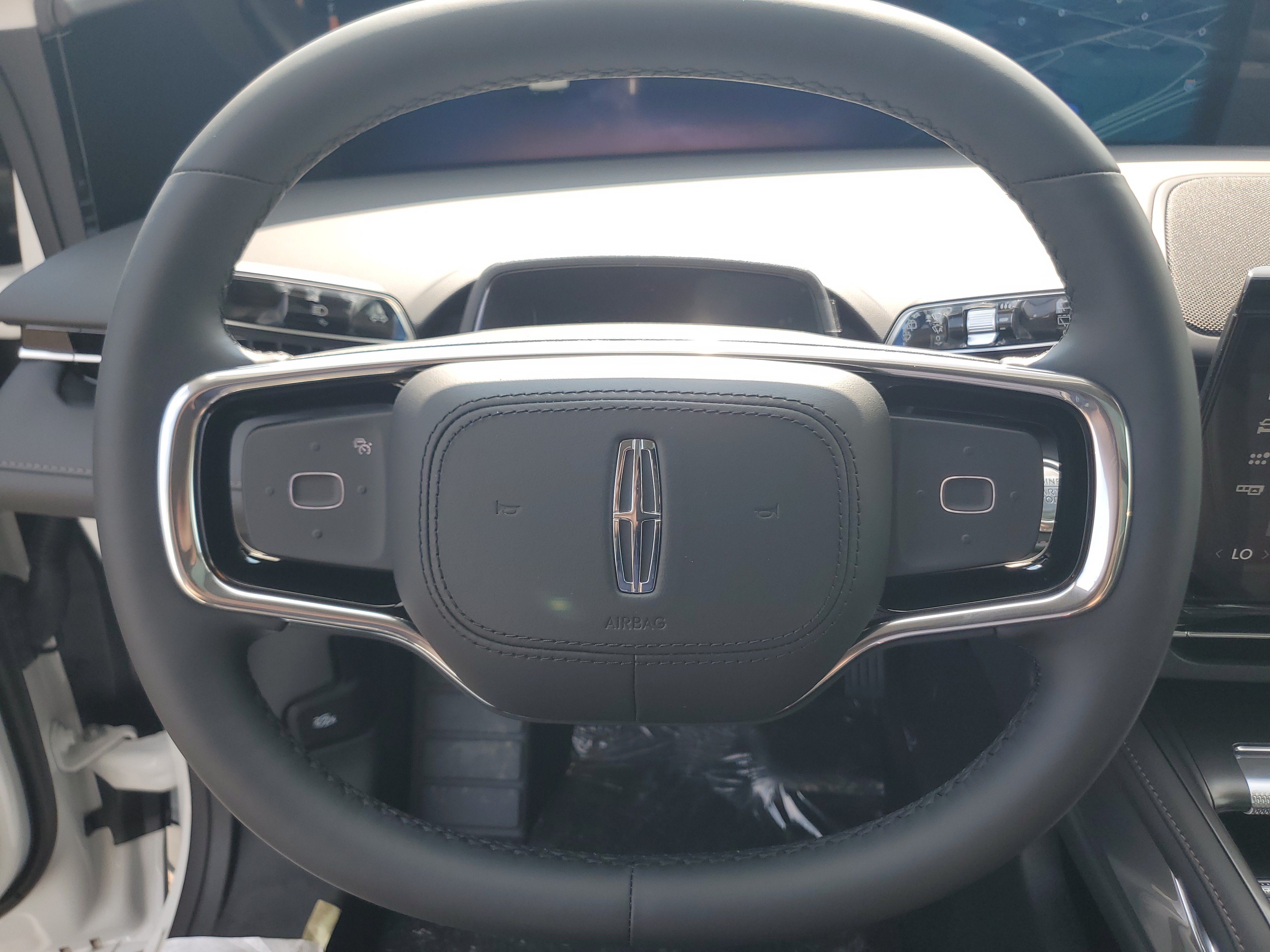New 2026 Lincoln Nautilus Reserve AWD/4WD image 16