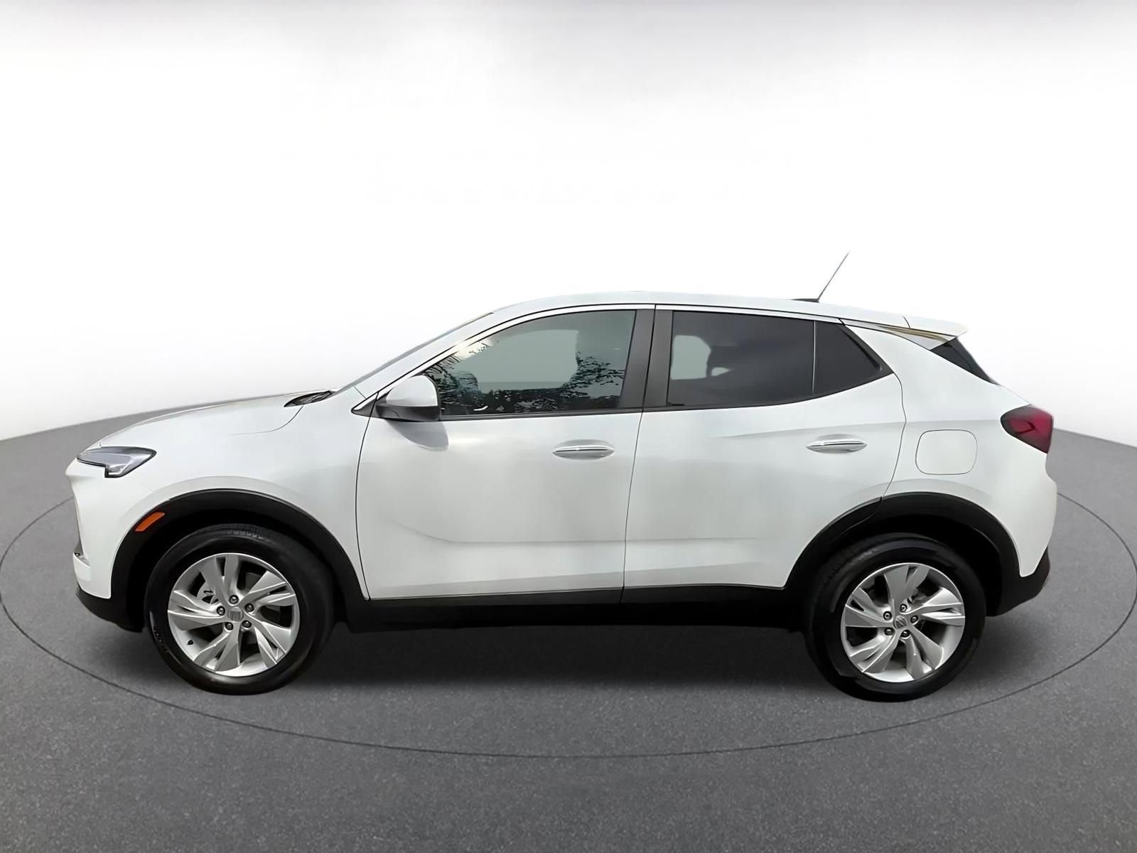 Used 2025 Buick Encore GX Preferred image 9