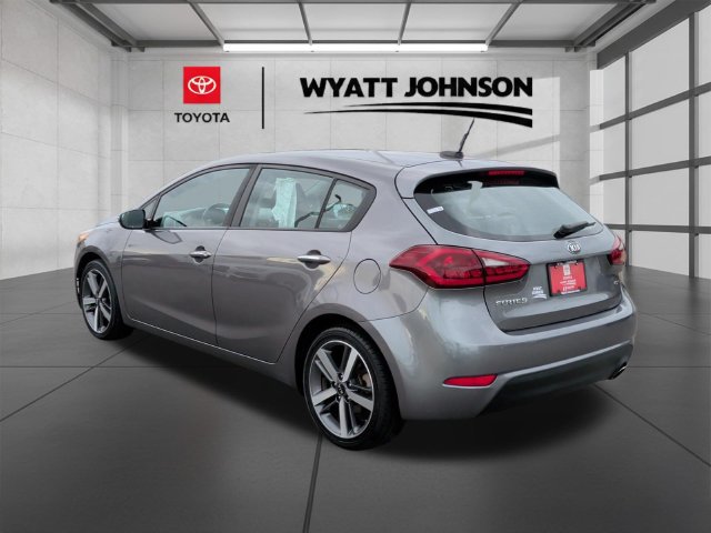 Used 2017 Kia Forte EX FWD image 5