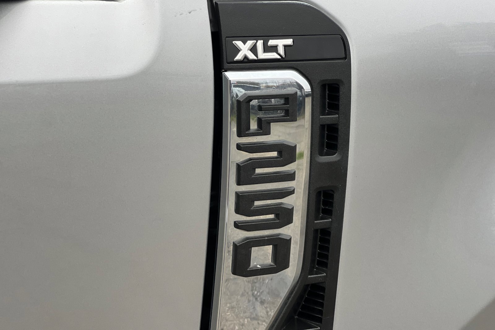Certified 2024 Ford F250 XLT image 25