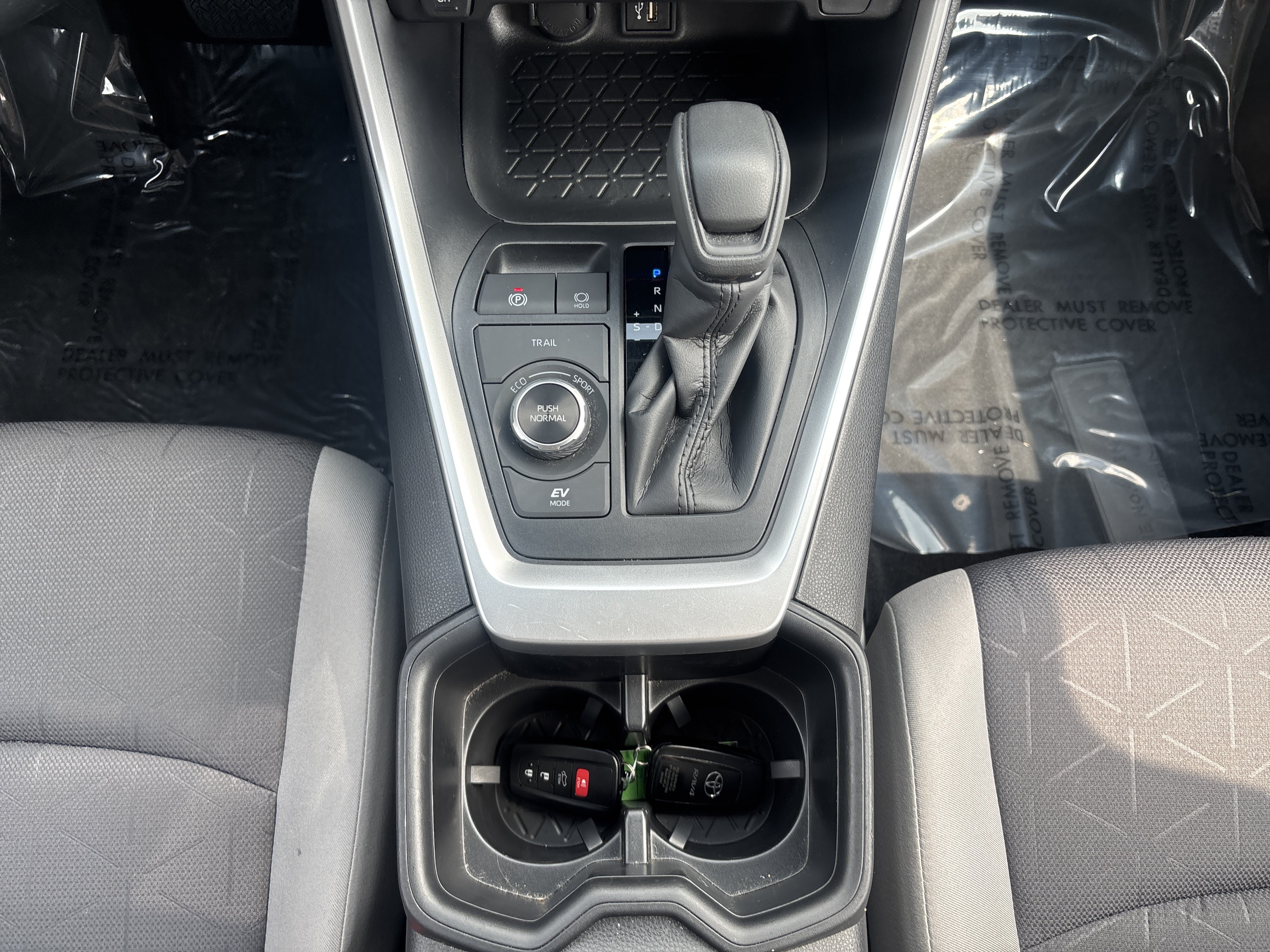 Used 2023 Toyota RAV4 XLE w/ Convenience Package AWD/4WD image 12