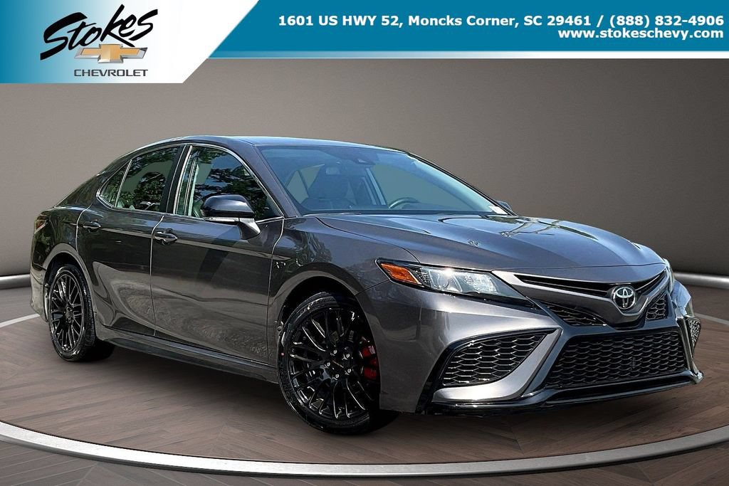 Used 2023 Toyota Camry SE FWD image 1