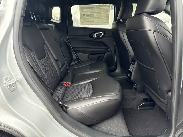 New 2026 Jeep Compass Latitude image 10