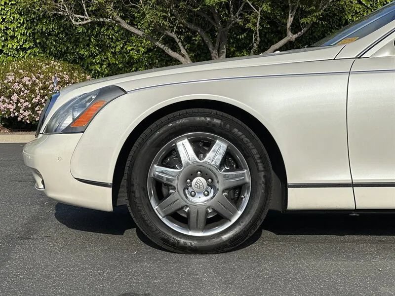 Used 2006 Maybach 57 RWD image 14