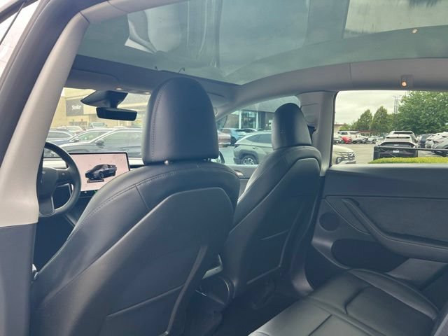 Used 2024 Tesla Model Y Long Range AWD/4WD image 11