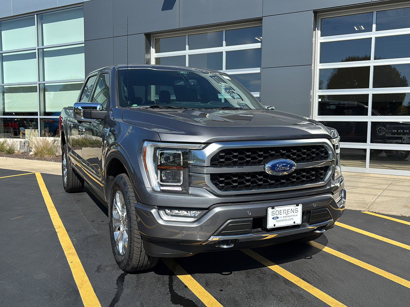 Used 2021 Ford F150 Platinum w/ Equipment Group 701A High AWD/4WD image 4