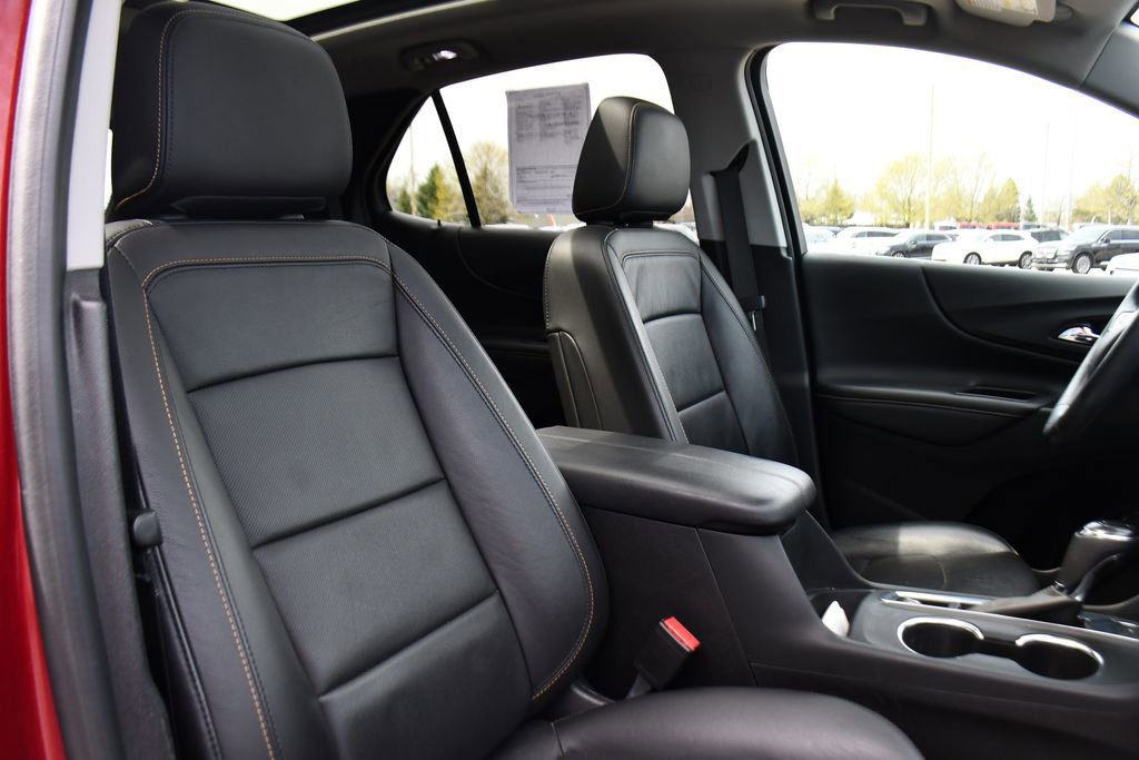 Used 2018 Chevrolet Equinox Premier AWD/4WD image 16