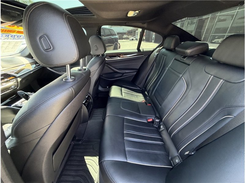 Used 2018 BMW 540i w/ Premium Package RWD image 21