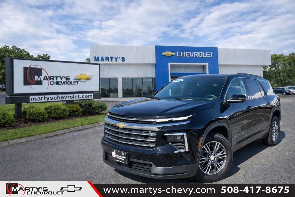 New 2025 Chevrolet Traverse LT w/ Driver Confidence Package image 1