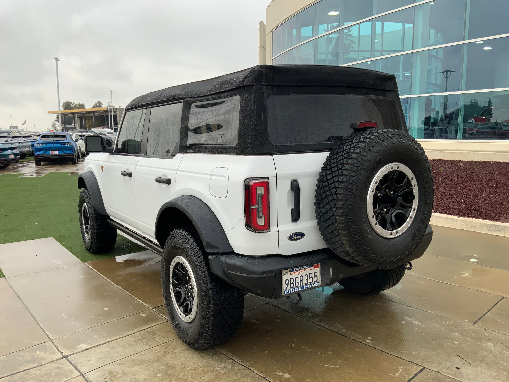 Used 2022 Ford Bronco Badlands image 3