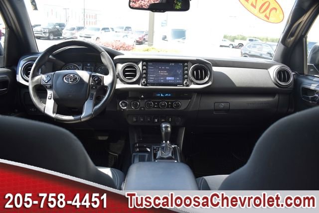 Used 2021 Toyota Tacoma TRD Off-Road w/ Technology Package AWD/4WD image 3