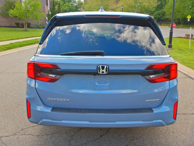 Used 2025 Honda Odyssey Sport-L image 9