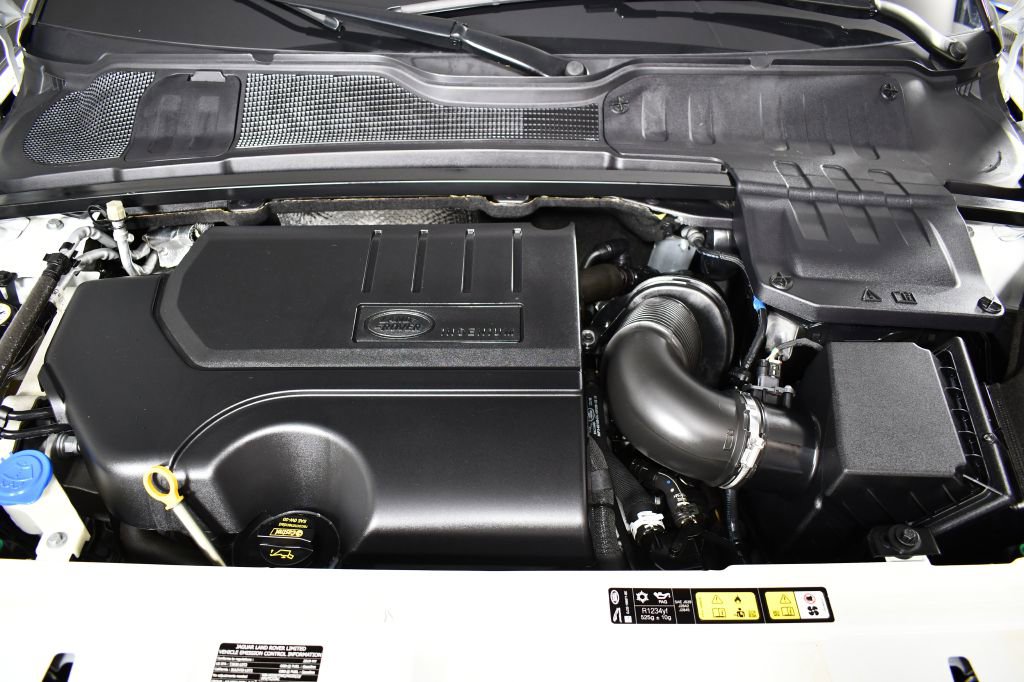 Used 2019 Land Rover Range Rover Evoque SE Premium image 47