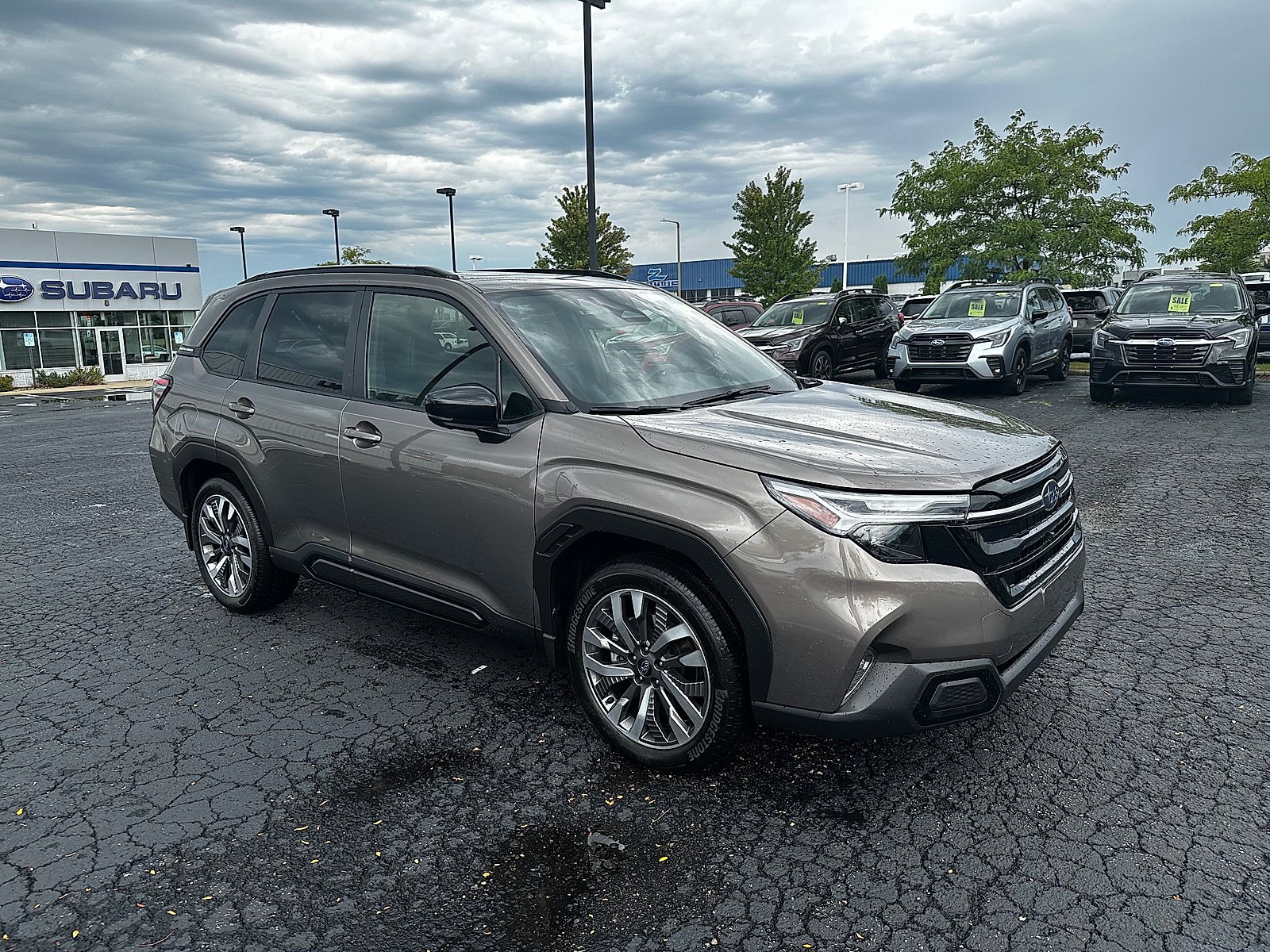 Certified 2025 Subaru Forester Touring AWD/4WD image 1