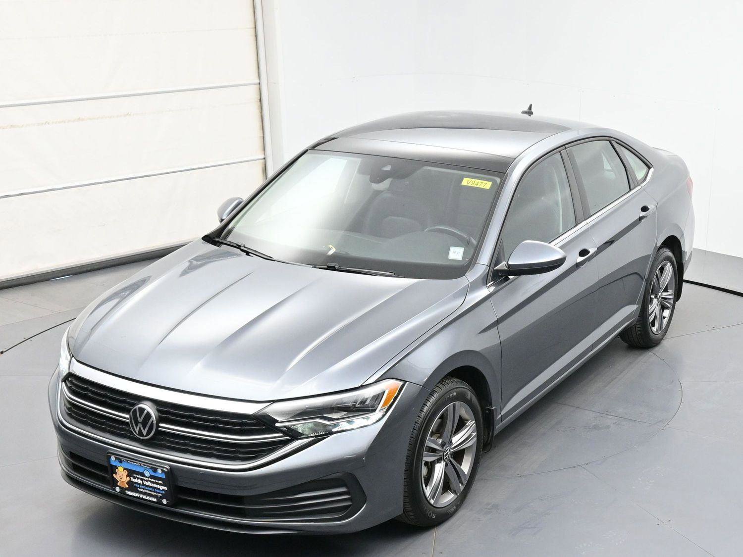 Used 2022 Volkswagen Jetta SE w/ Panoramic Sunroof Package FWD image 32