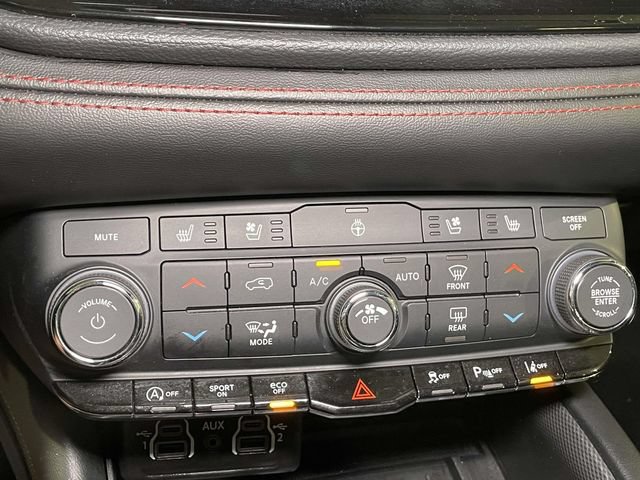 Used 2025 Dodge Durango GT AWD/4WD image 34