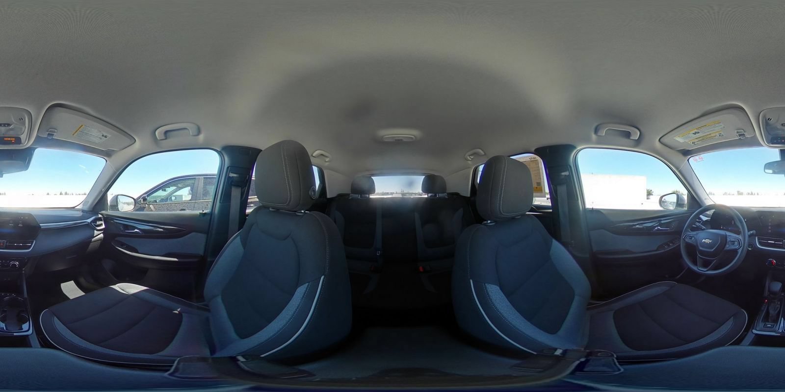 Used 2025 Chevrolet TrailBlazer LT FWD image 42