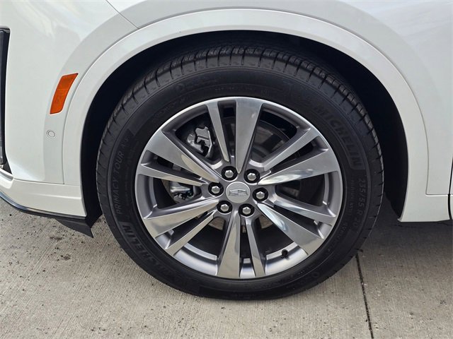 New 2025 Cadillac XT6 Premium Luxury w/ Technology Package image 9