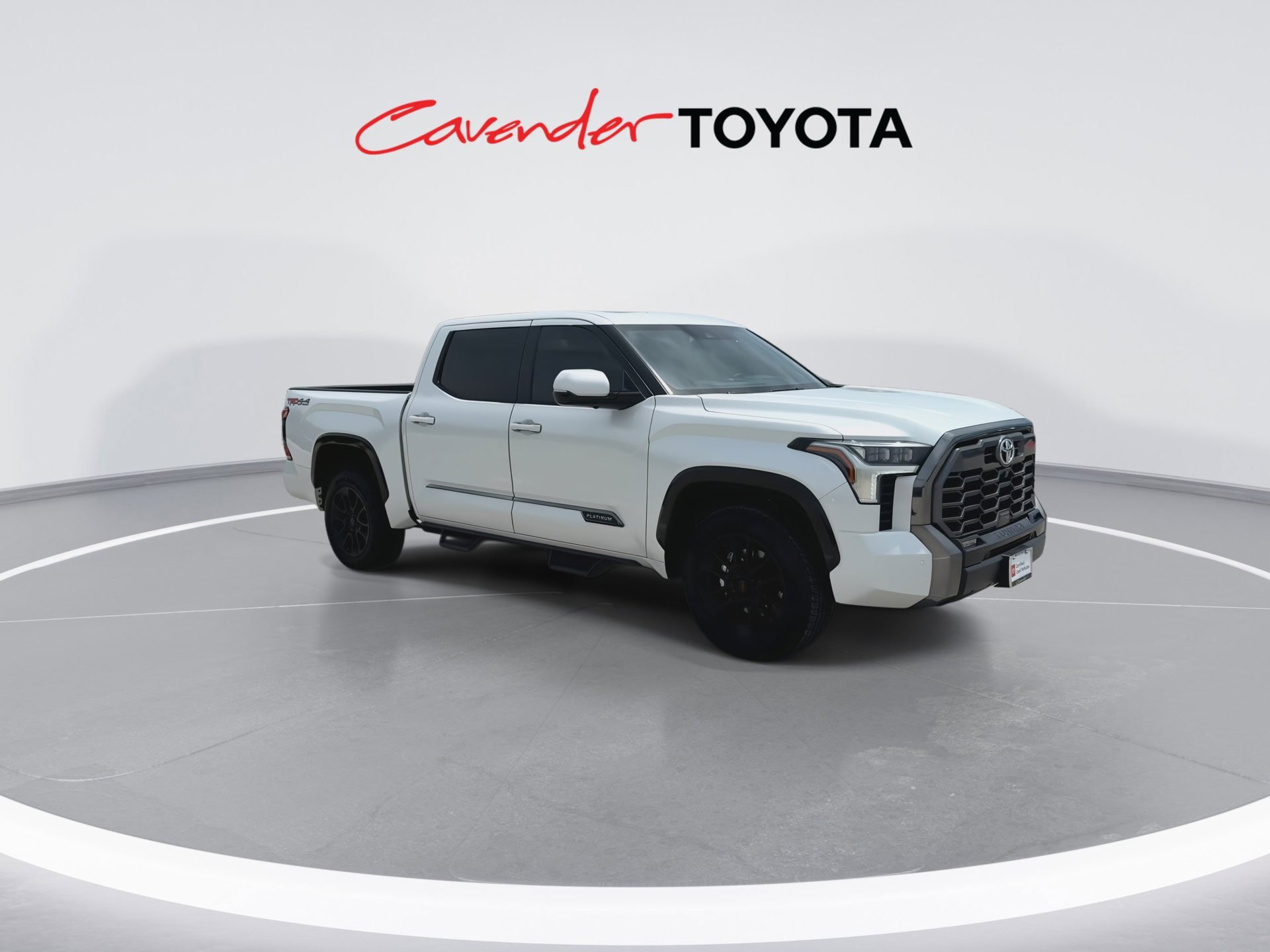 Used 2025 Toyota Tundra Platinum w/ TRD Off-Road Package AWD/4WD image 2