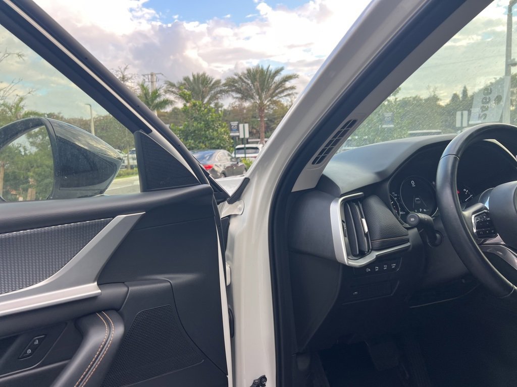 Certified 2025 MAZDA CX-70 3.3 Turbo w/ Preferred Package image 27