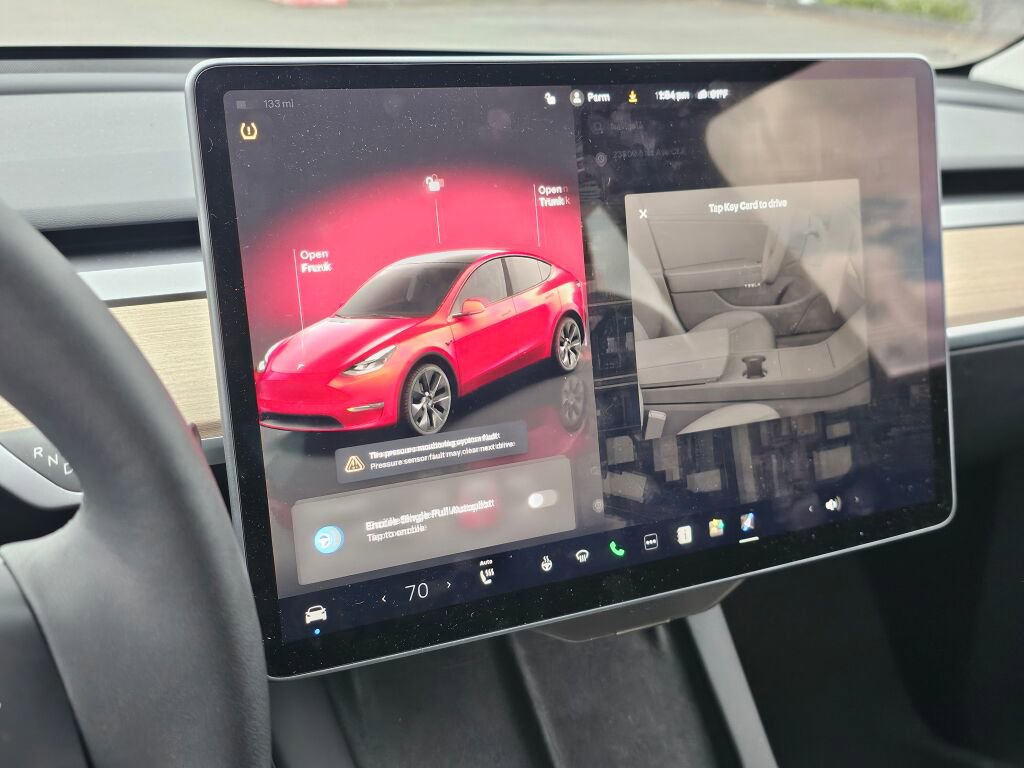 Used 2024 Tesla Model Y Long Range RWD image 28