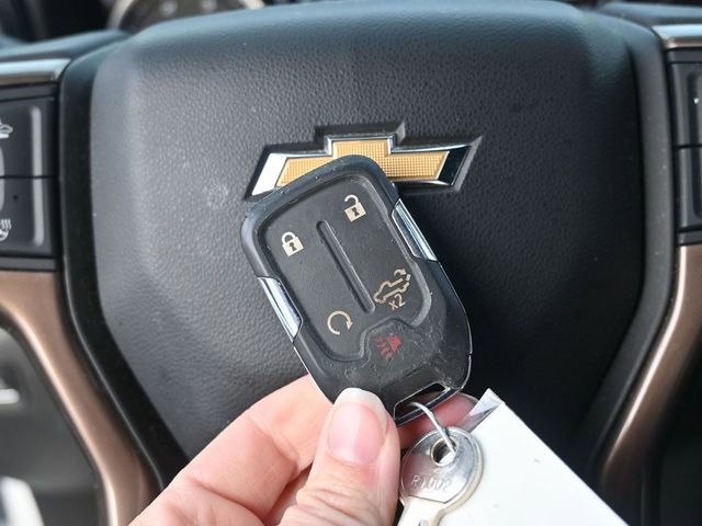 Used 2021 Chevrolet Silverado 2500 High Country w/ Z71 Off-Road Package image 39