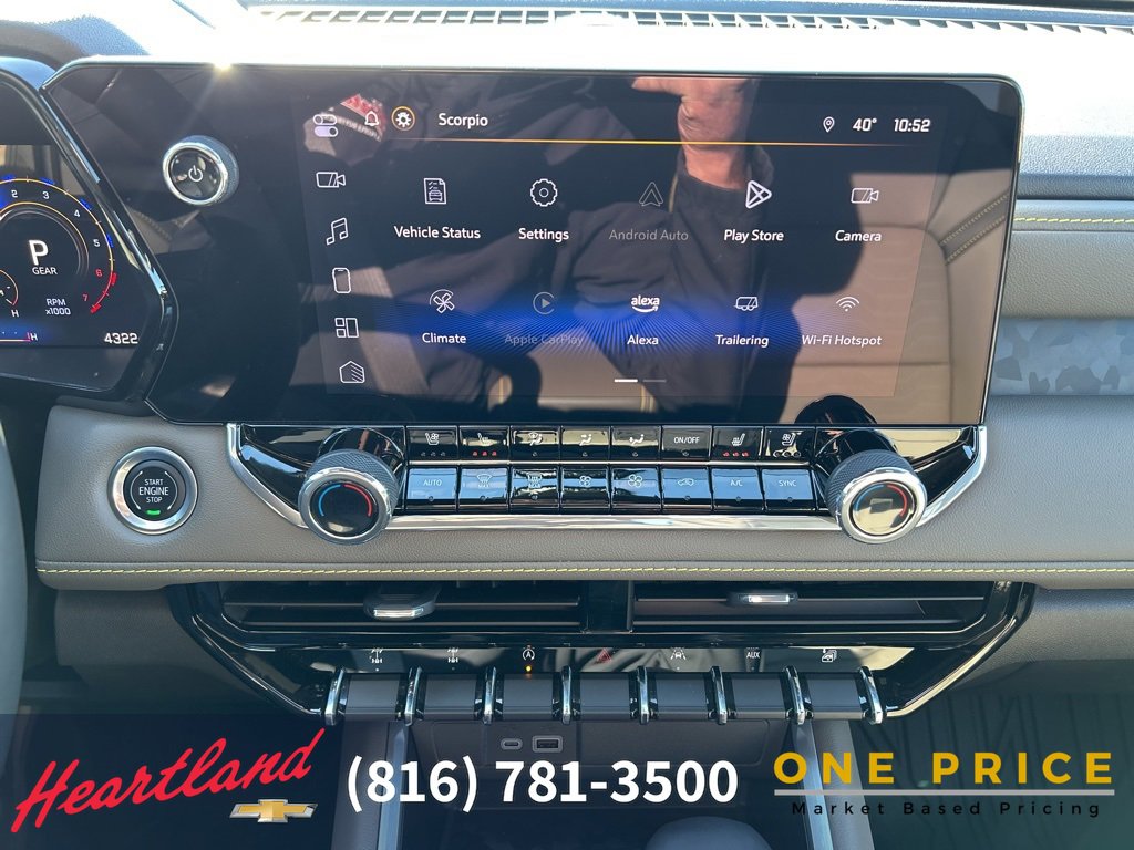 Used 2024 Chevrolet Colorado ZR2 w/ ZR2 Convenience Package III image 28