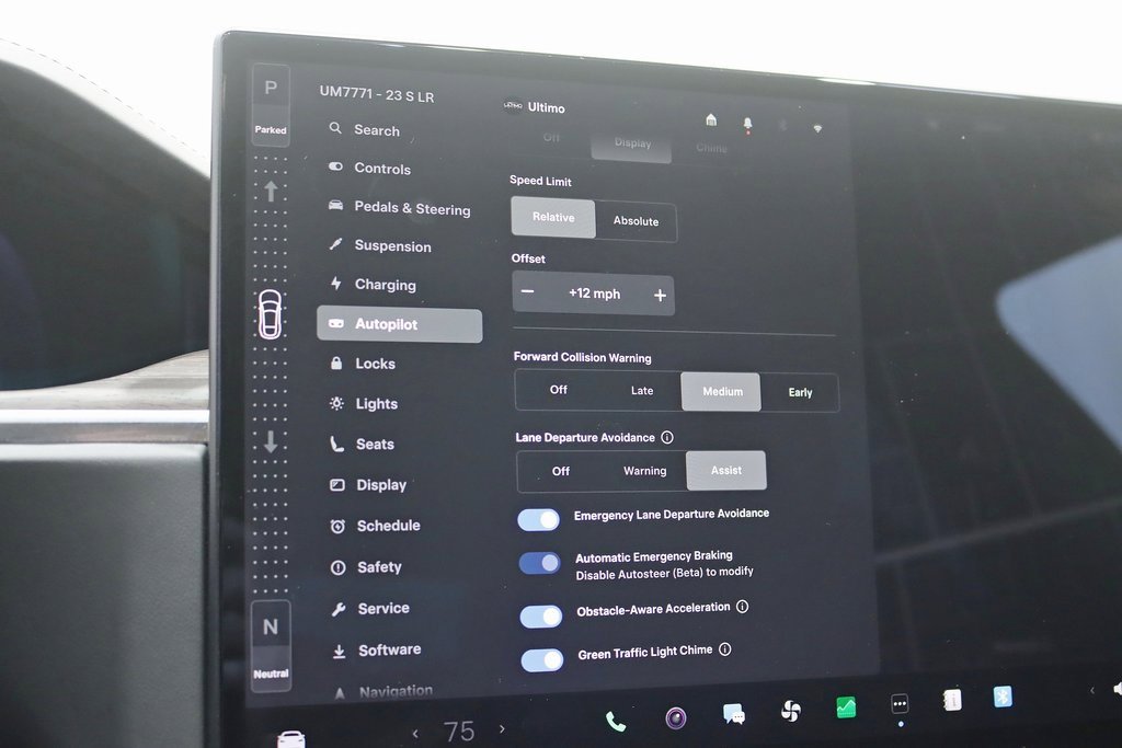 Used 2023 Tesla Model S Standard Range image 25