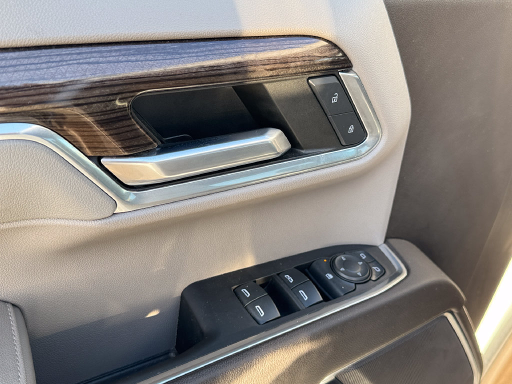 Used 2022 Chevrolet Silverado 1500 LT AWD/4WD image 10