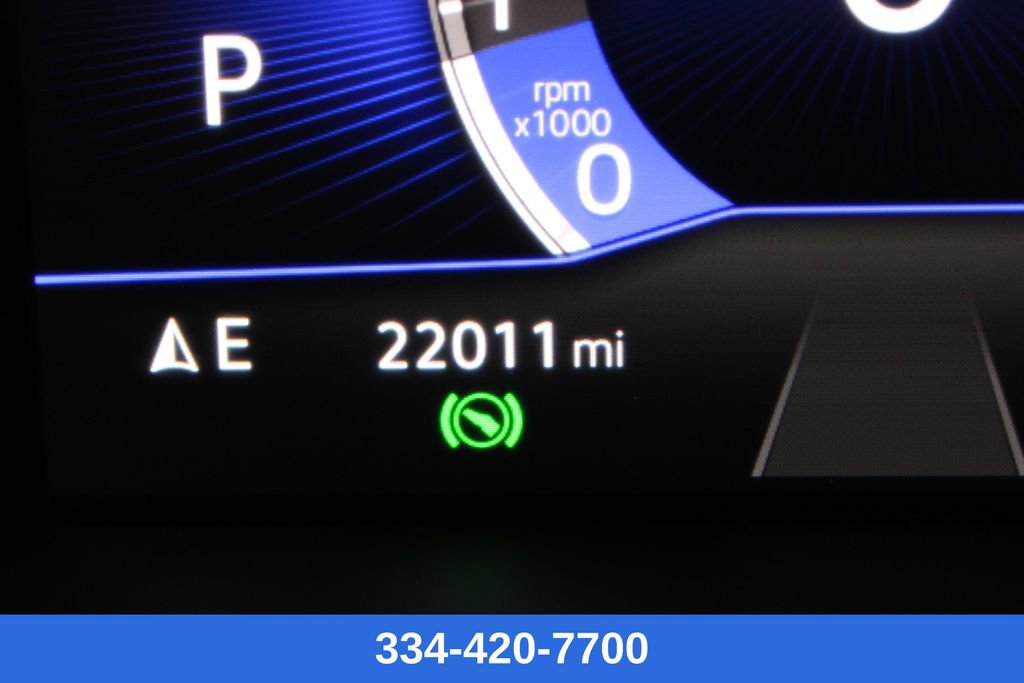 Used 2022 Volkswagen Tiguan SE R-Line image 10