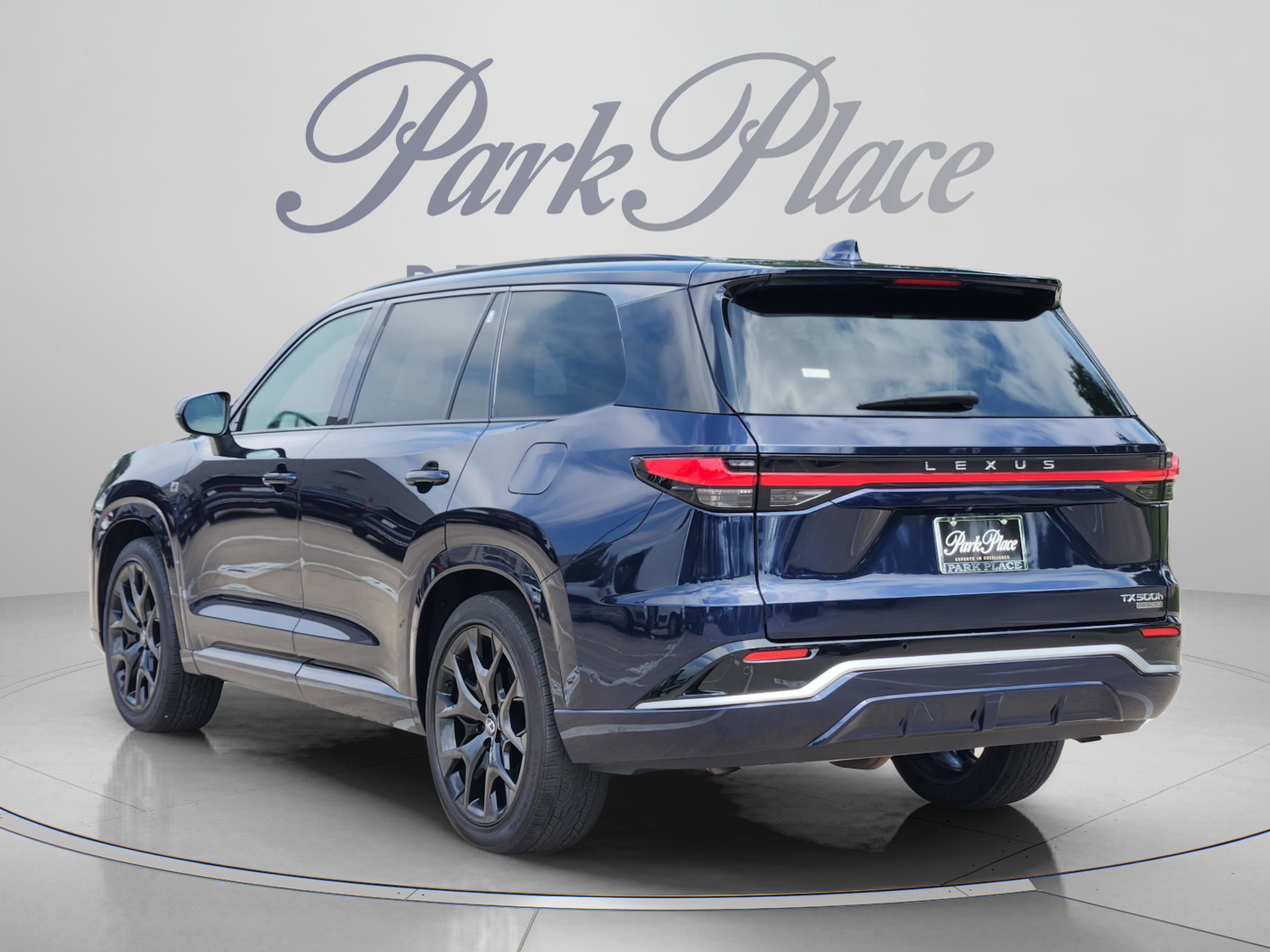 Used 2024 Lexus TX 500h AWD w/ Technology Package image 3
