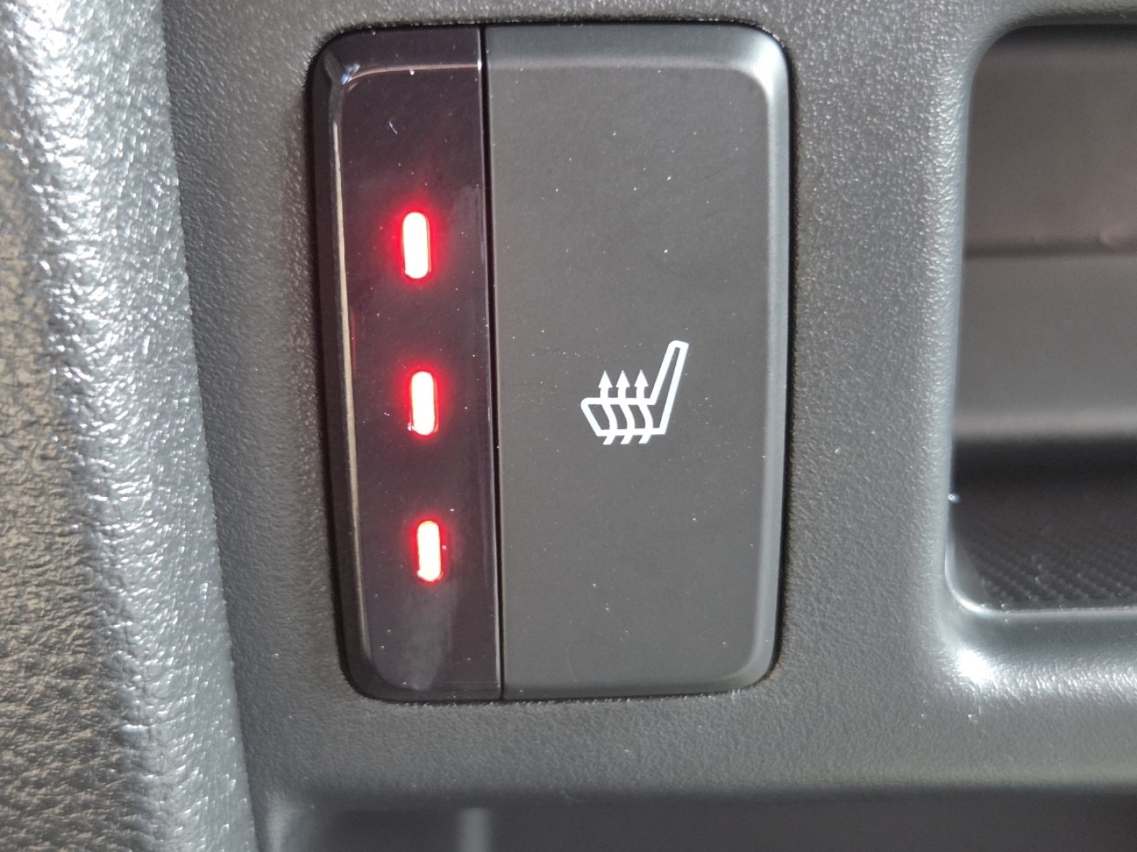 Certified 2025 Honda Passport TrailSport image 6
